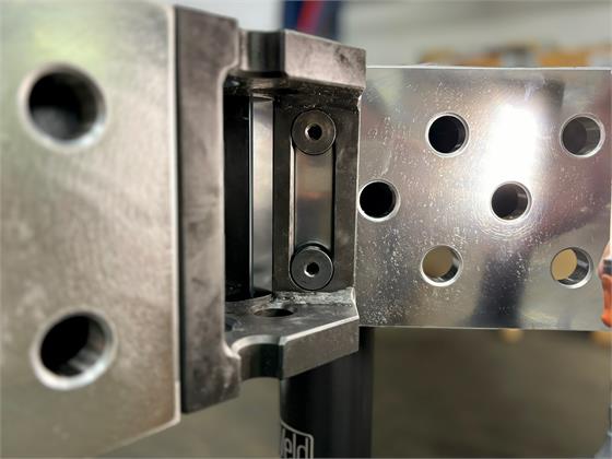 Connecting elements