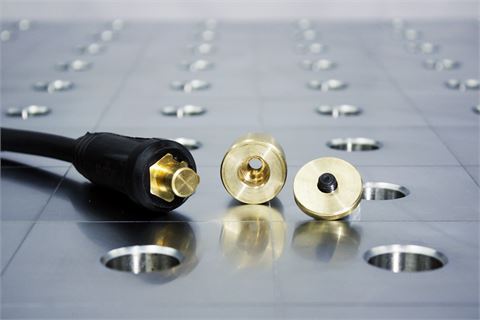 Masseanschuß zerlegt | &copy; HISWeld